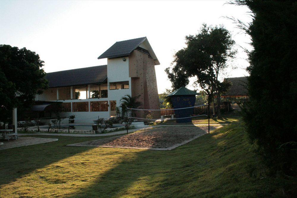 Maekok River Village Resort Mae Ai Bagian luar foto