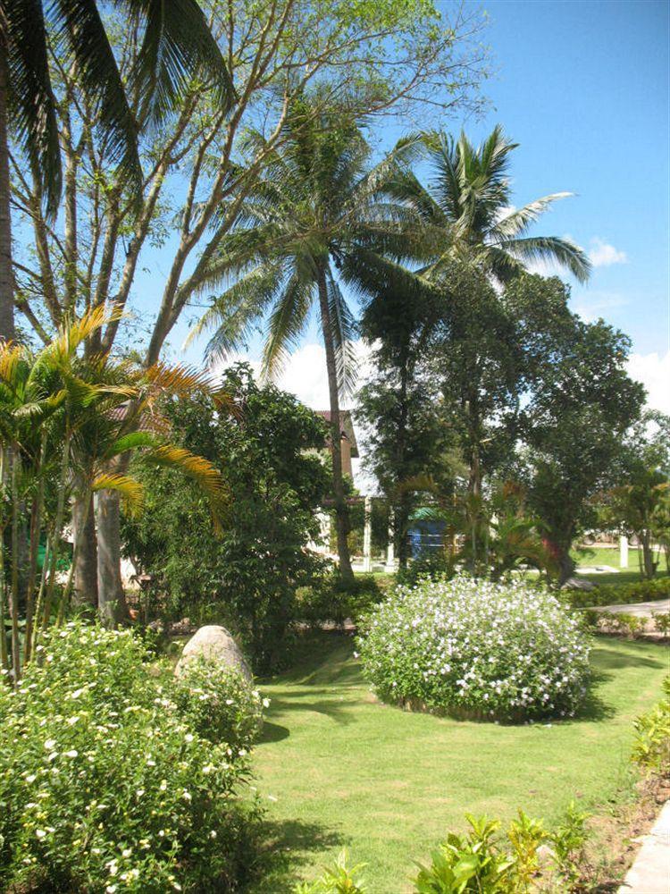 Maekok River Village Resort Mae Ai Bagian luar foto