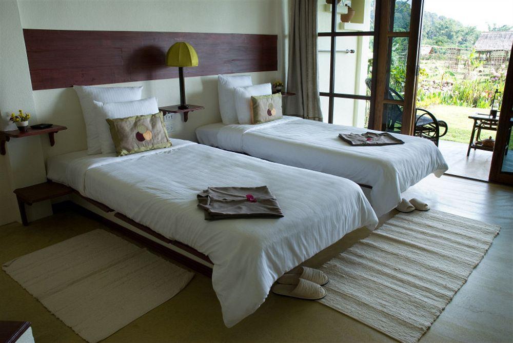 Maekok River Village Resort Mae Ai Bagian luar foto