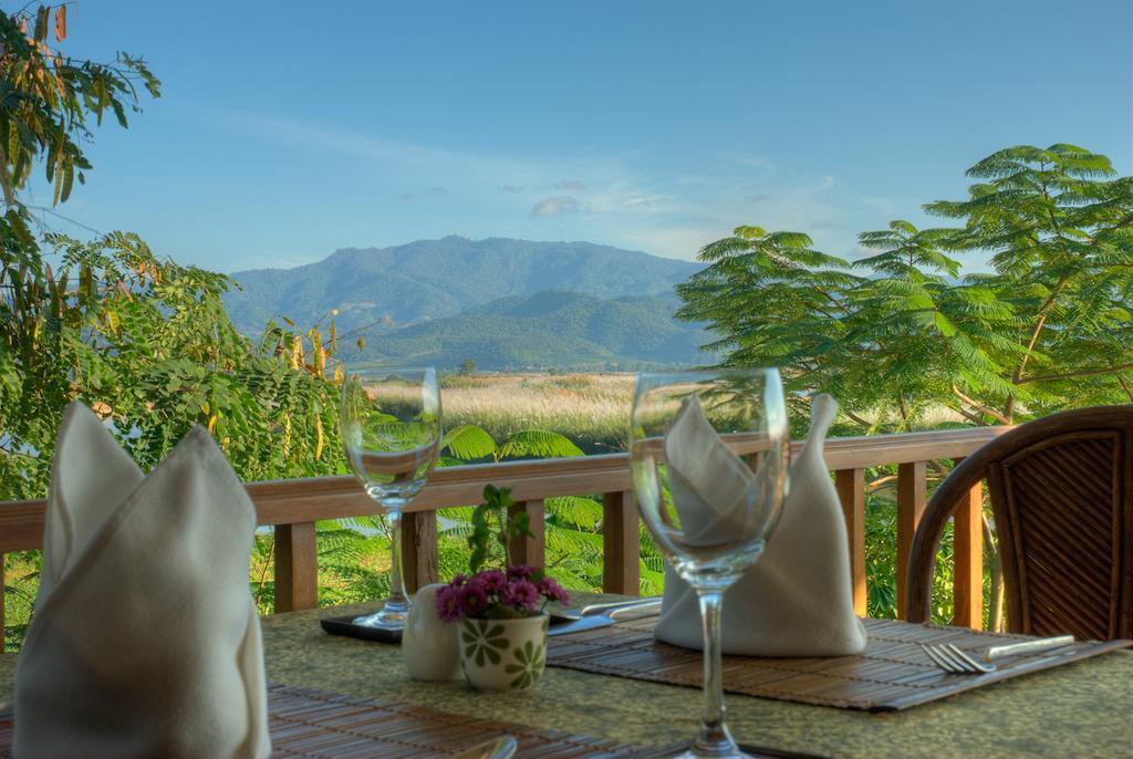 Maekok River Village Resort Mae Ai Bagian luar foto